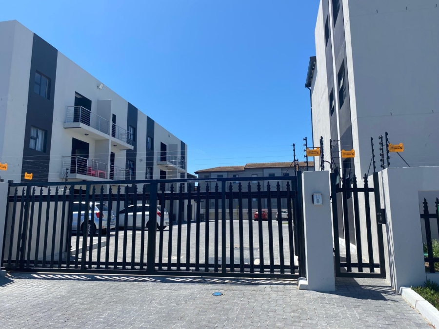 2 Bedroom Property for Sale in Parklands Western Cape